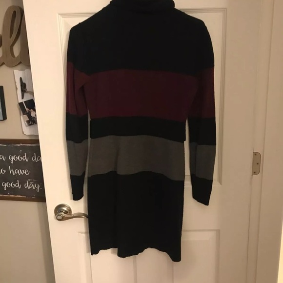 Sweater dress - Picture 2 of 4